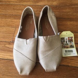 NWT TOMS Gold Metallic Slip On Shoes